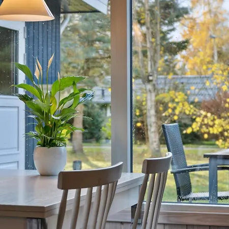 펜션 Cozy Summer House Near And Nature Bøtø By